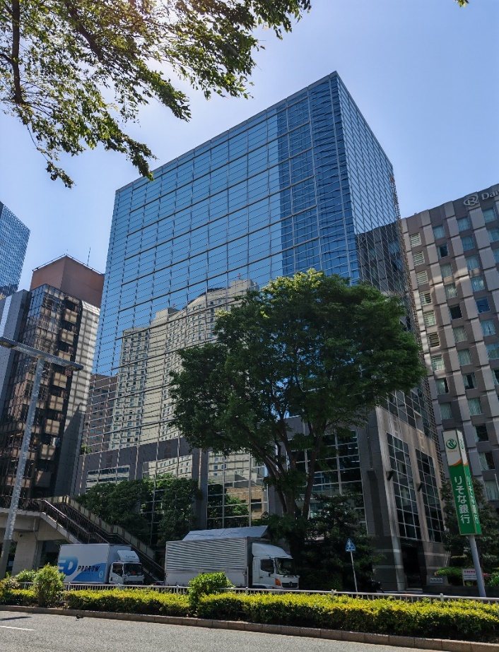 办公室所在大楼的外观